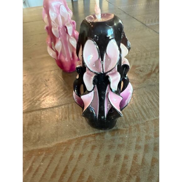 Set of 2 Vintage Handmade Carved Ribbon Cut & Curl Candles Pink Black White 1970 - Picture 3 of 6